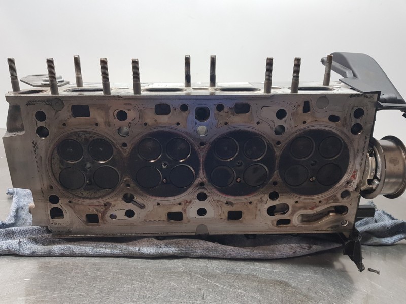 Recambio de culata para seat leon sportstourer (kl8) xcellence referencia OEM IAM 05L103061BF 05L103061AG 