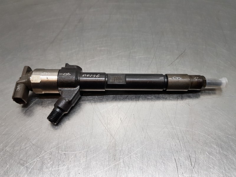 Recambio de inyector para mitsubishi outlander (gf0) motion 2wd referencia OEM IAM 1465A323  