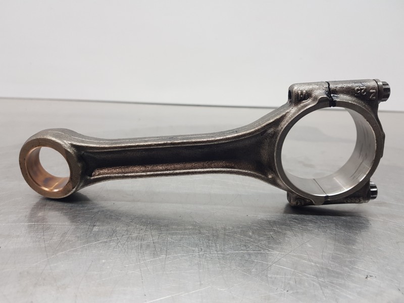 Recambio de biela para seat leon sportstourer (kl8) xcellence referencia OEM IAM 05L105401  