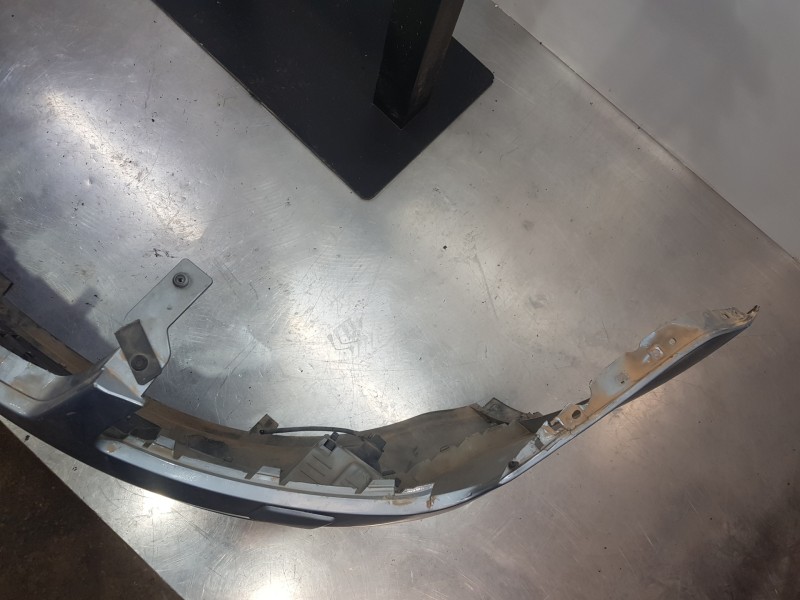 Recambio de paragolpes delantero para ford focus c-max (cap) trend referencia OEM IAM 1334684 3M51R17757BFXWAA 