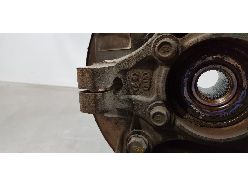 Recambio de mangueta delantera izquierda para hyundai i30 (gd) classic referencia OEM IAM 51715A2000  