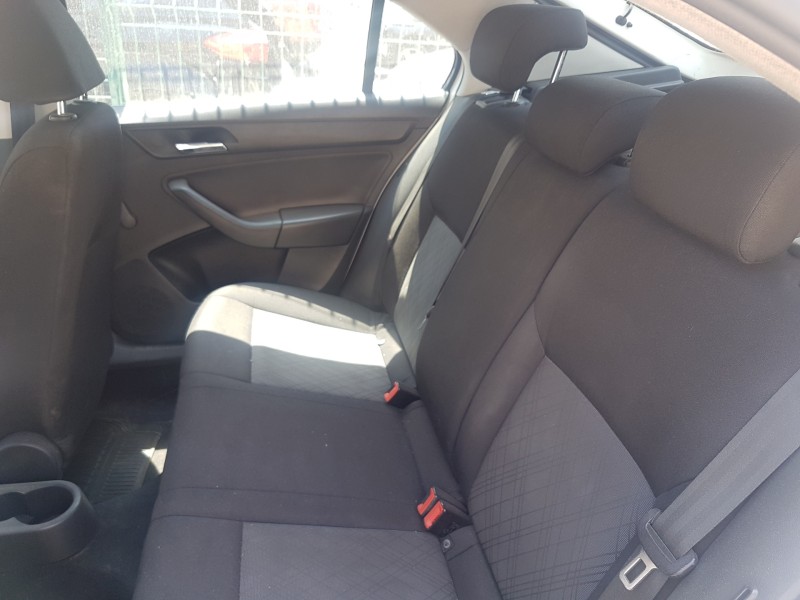 seat toledo (kg3) del año 2015