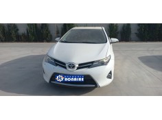 toyota auris del año 2013