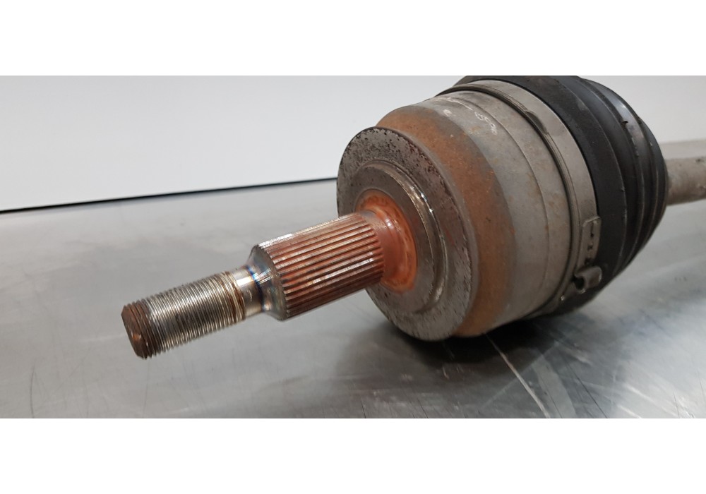 Recambio de transmision delantera izquierda para volkswagen t5 bus (7e) caravelle comfortline lang 4motion referencia OEM IAM 7E