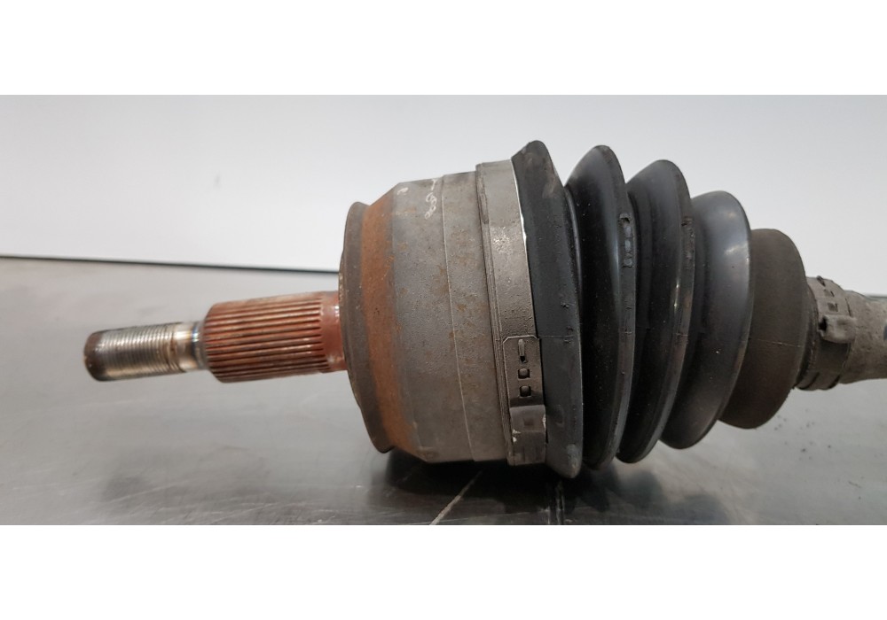 Recambio de transmision delantera izquierda para volkswagen t5 bus (7e) caravelle comfortline lang 4motion referencia OEM IAM 7E