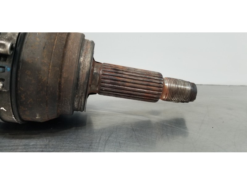 Recambio de transmision delantera derecha para kia ceed sportswagon tech referencia OEM IAM 49501G4400  