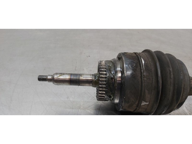 Recambio de transmision delantera izquierda para ssangyong actyon 200 xdi 4wd limited referencia OEM IAM 4130009002   Recambio de transmision delantera izquierda para ssangyong actyon 200 xdi 4wd limited referencia OEM IAM 4130009002