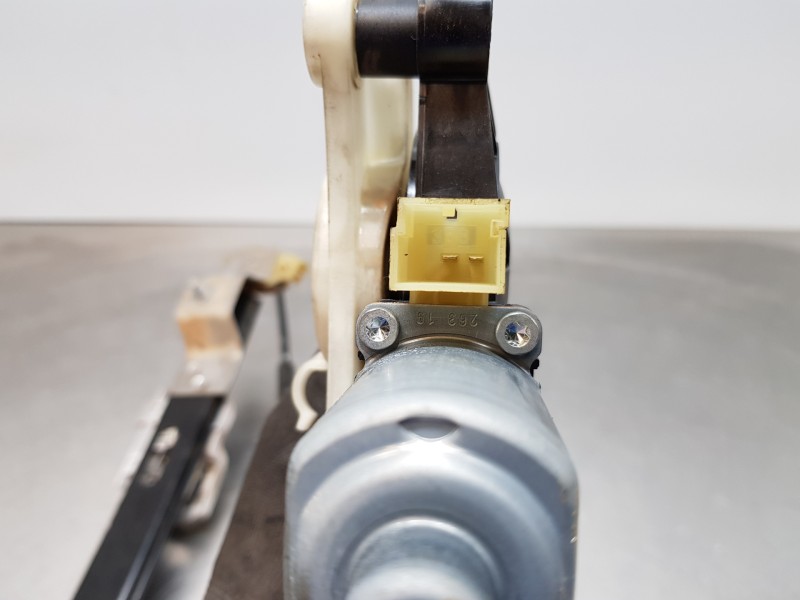 Recambio de elevalunas delantero derecho para seat leon st (5f8) style referencia OEM IAM 5Q0959802C   Recambio de elevalunas delantero derecho para seat leon st (5f8) style referencia OEM IAM 5Q0959802C