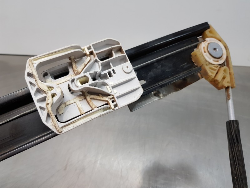 Recambio de elevalunas delantero derecho para seat leon st (5f8) style referencia OEM IAM 5Q0959802C   Recambio de elevalunas delantero derecho para seat leon st (5f8) style referencia OEM IAM 5Q0959802C