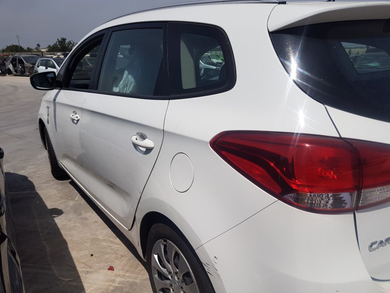 kia carens ( ) del año 2013