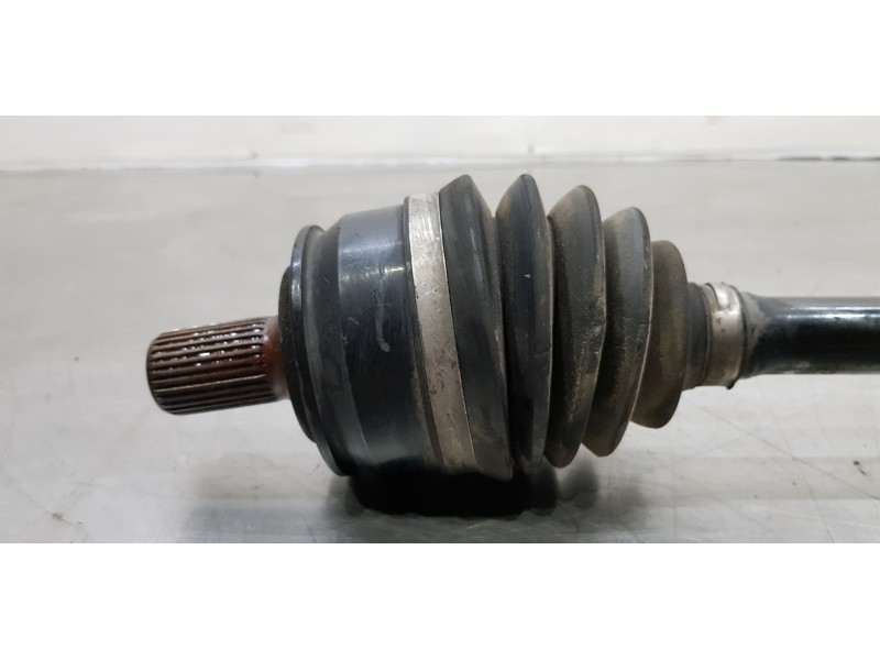 Recambio de transmision delantera izquierda para infiniti qx30 premium referencia OEM IAM A2463301401  