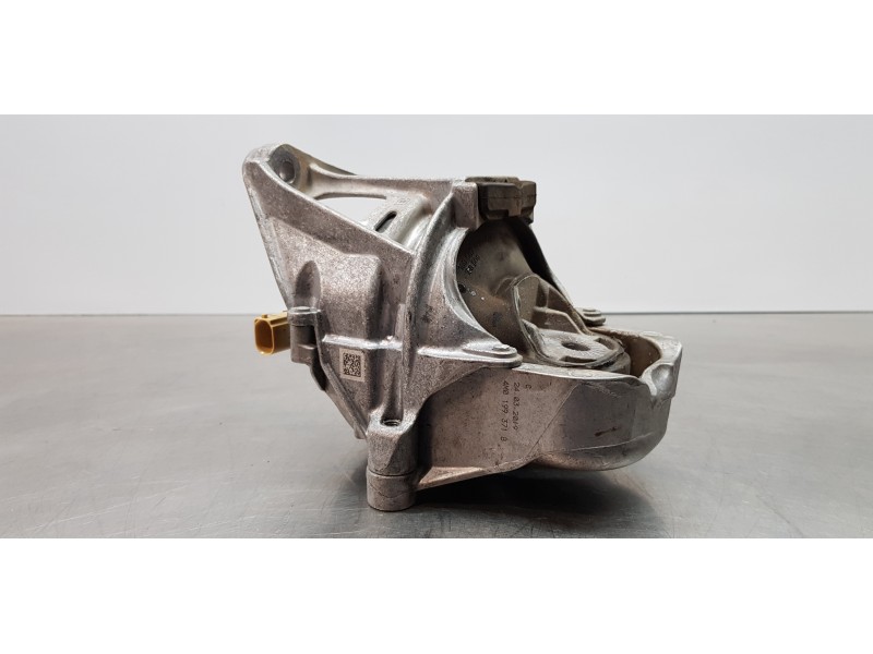 Recambio de soporte motor izquierdo para audi a6 berlina (4a2) 40 tdi basic referencia OEM IAM 4M0199371B  