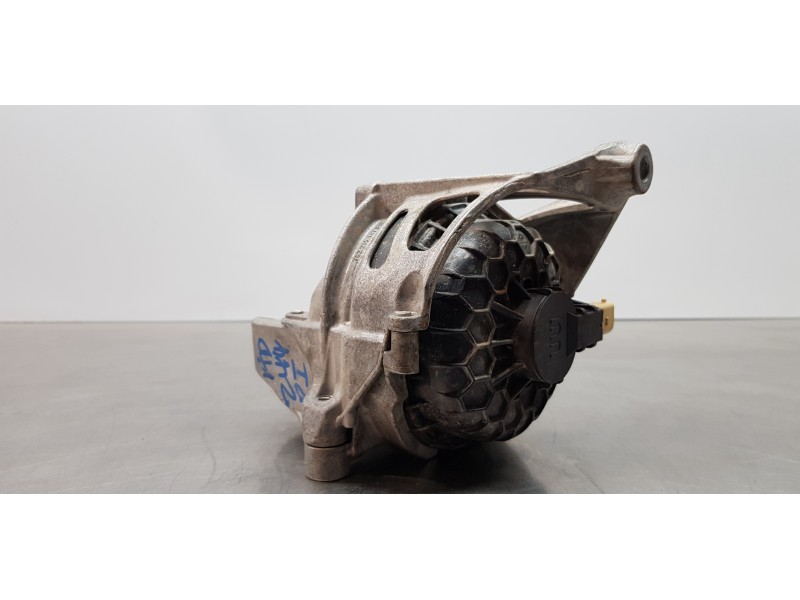 Recambio de soporte motor izquierdo para audi a6 berlina (4a2) 40 tdi basic referencia OEM IAM 4M0199371B  