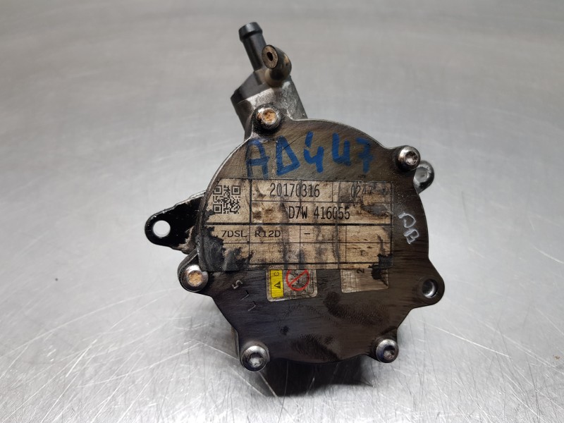 Recambio de depresor freno / bomba vacio para hyundai tucson tl referencia OEM IAM 288102A650  
