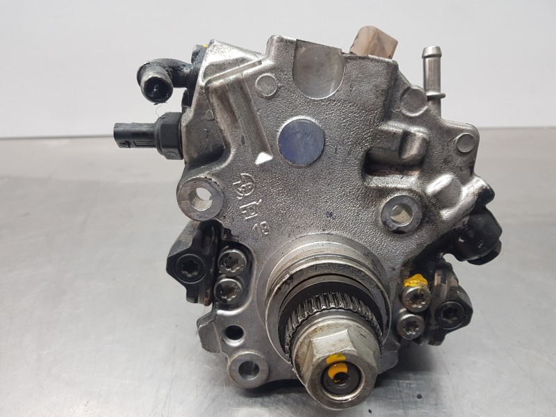 Recambio de bomba inyeccion para mercedes vito mixto (447) select referencia OEM IAM A6510702801  