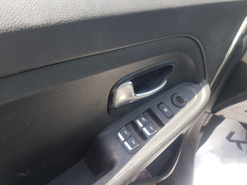 kia carens ( ) del año 2013