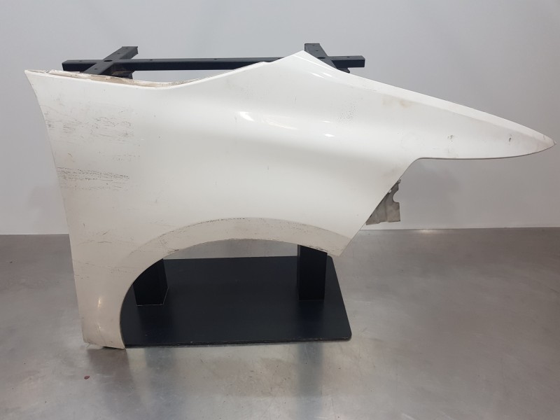 Recambio de aleta delantera derecha para citroen c4 grand picasso spacetourer referencia OEM IAM 9803150280  