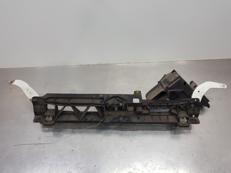 Recambio de travesaño superior para citroen c4 grand picasso spacetourer referencia OEM IAM 9814471380  