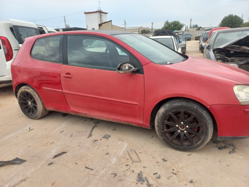 volkswagen golf v berlina (1k1) del año 2006