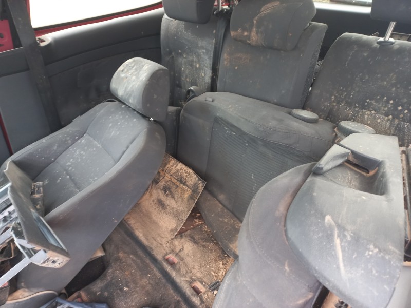 volkswagen golf v berlina (1k1) del año 2006