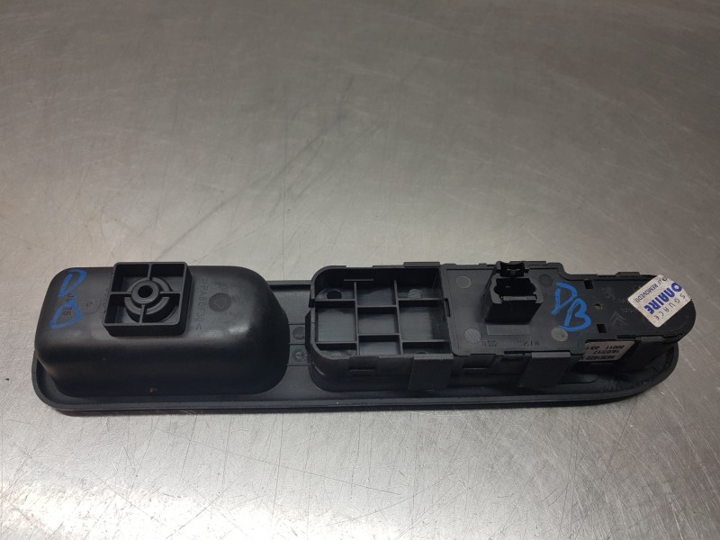 Recambio de mando elevalunas delantero izquierdo para peugeot 307 berlina (s2) design referencia OEM IAM 6554E4 96351622XT 