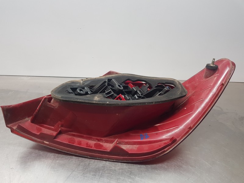 Recambio de piloto trasero izquierdo para peugeot 307 berlina (s2) design referencia OEM IAM 6350X0  