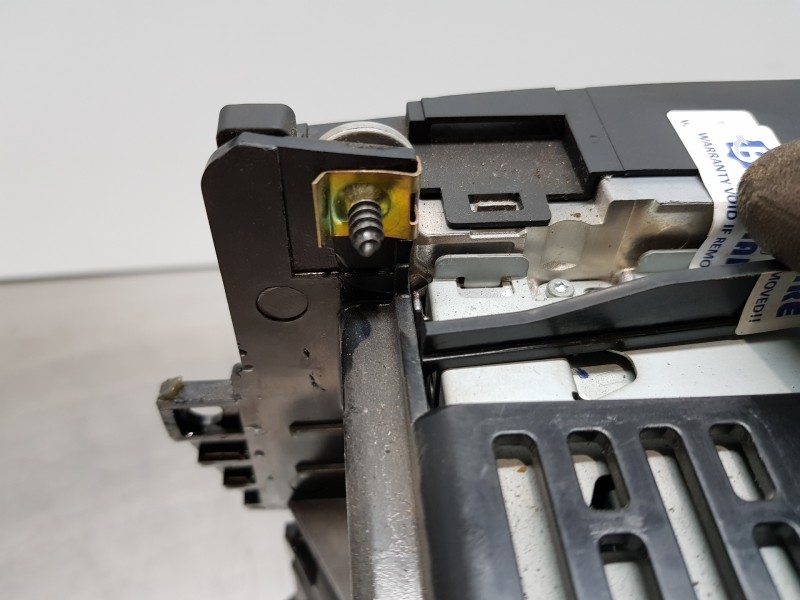 Recambio de sistema audio / radio cd para mercedes vito caja cerrada 6.03  furgon referencia OEM IAM A9068201589 A0048208589 