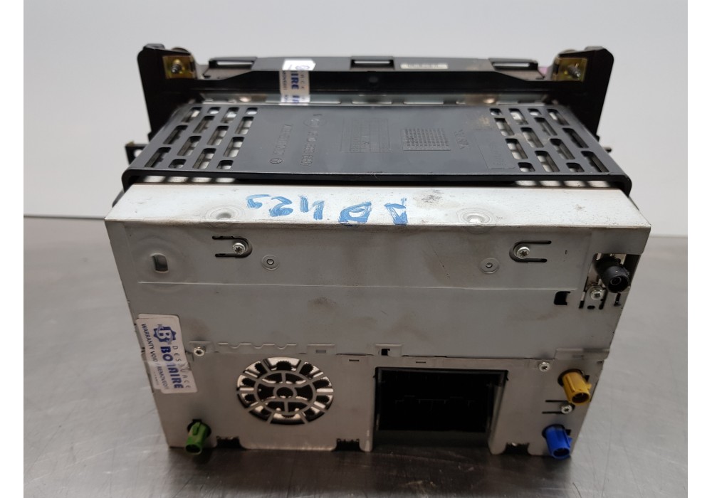 Recambio de sistema audio / radio cd para mercedes vito caja cerrada 6.03  furgon referencia OEM IAM A9068201589 A0048208589 