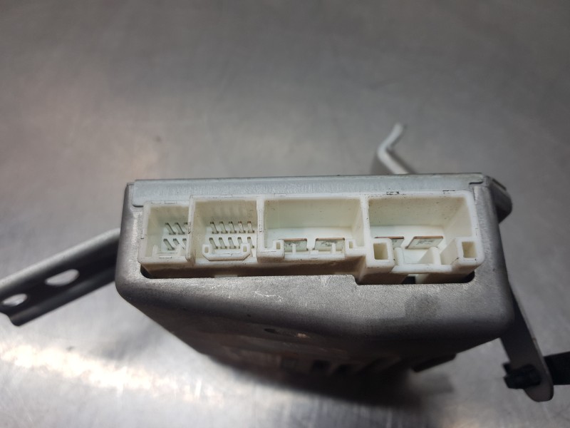 Recambio de modulo electronico para toyota corolla (e12) sol referencia OEM IAM 8965002150  