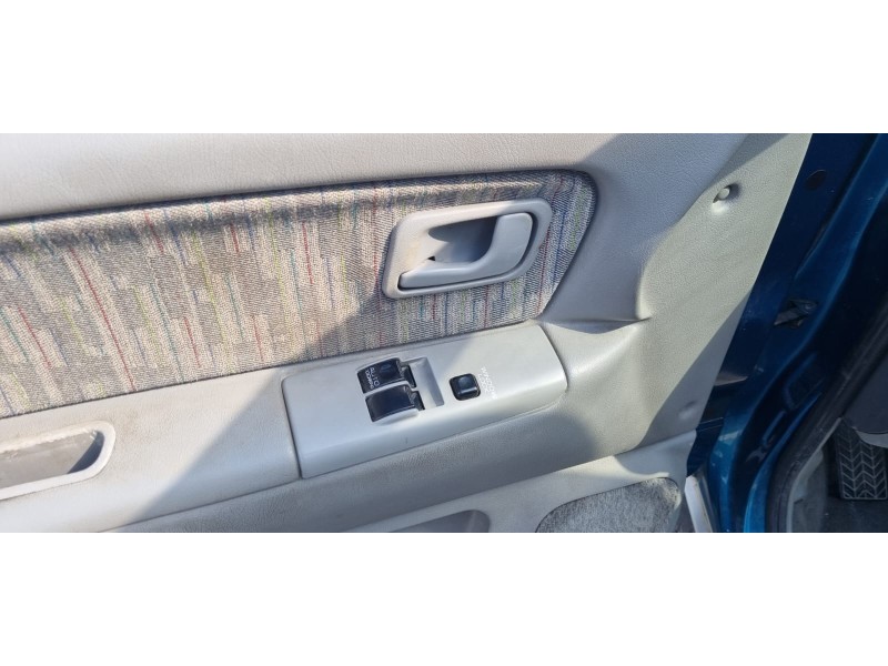 mitsubishi space runner (n10/n20) del año 2010