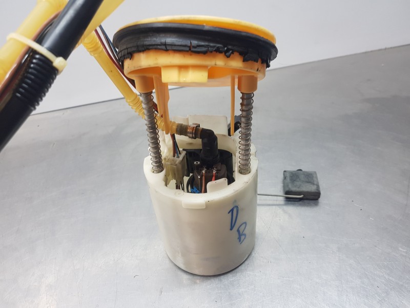 Recambio de aforador para mercedes clase cls (w219) 500 referencia OEM IAM A2114703994 A2114702994 