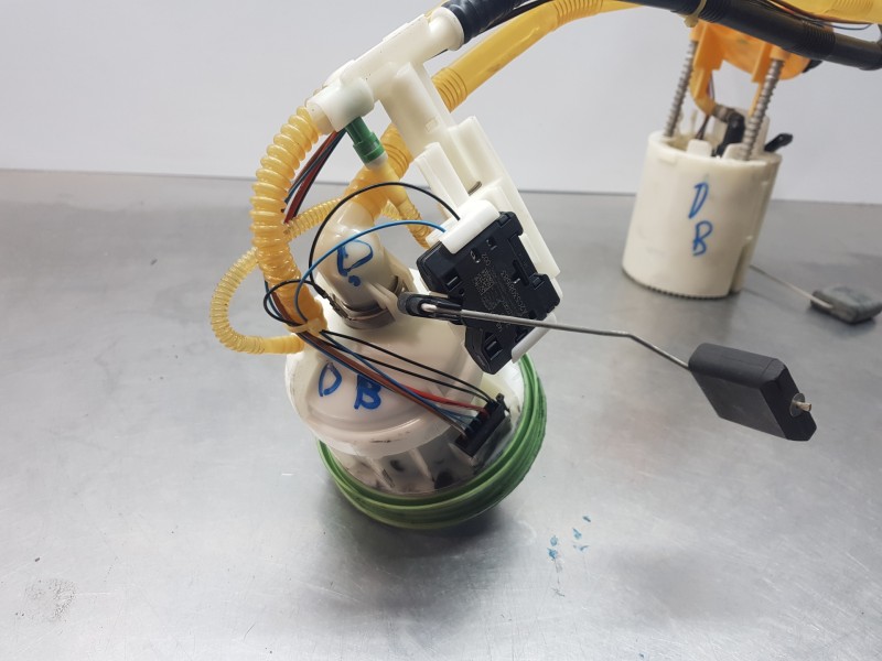 Recambio de aforador para mercedes clase cls (w219) 500 referencia OEM IAM A2114703994 A2114702994 