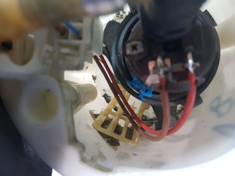 Recambio de aforador para mercedes clase cls (w219) 500 referencia OEM IAM A2114703994 A2114702994 