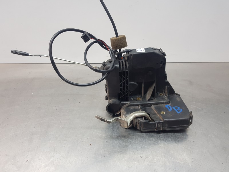 Recambio de cerradura puerta delantera derecha para mercedes clase cls (w219) 500 referencia OEM IAM A2197200435  