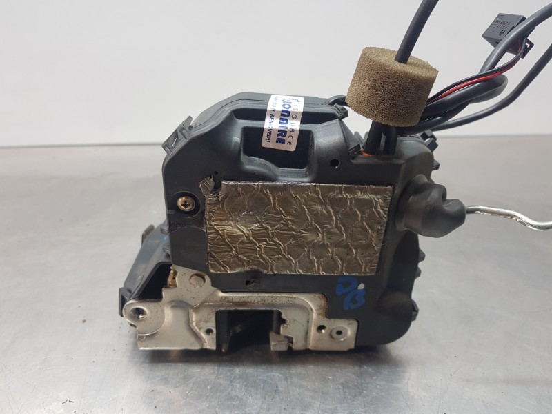 Recambio de cerradura puerta delantera derecha para mercedes clase cls (w219) 500 referencia OEM IAM A2197200435  