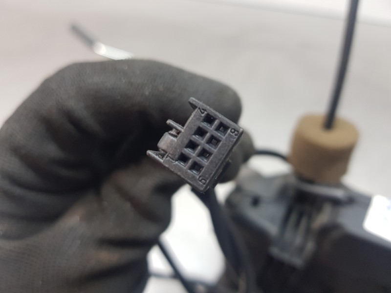 Recambio de cerradura puerta delantera derecha para mercedes clase cls (w219) 500 referencia OEM IAM A2197200435  