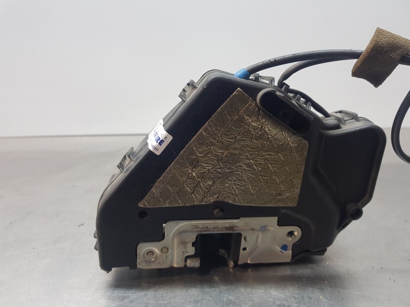 Recambio de cerradura puerta trasera izquierda para mercedes clase cls (w219) 500 referencia OEM IAM A2197300135  