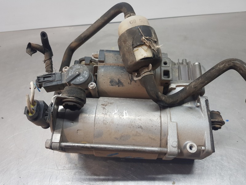 Recambio de bomba suspension para mercedes clase cls (w219) 500 referencia OEM IAM A2113200304 41540311201 4430201901