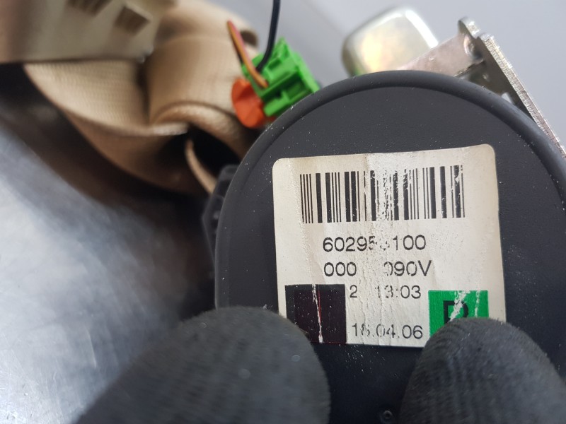 Recambio de cinturon seguridad trasero derecho para mercedes clase cls (w219) 500 referencia OEM IAM A21986002858K64 602953100 