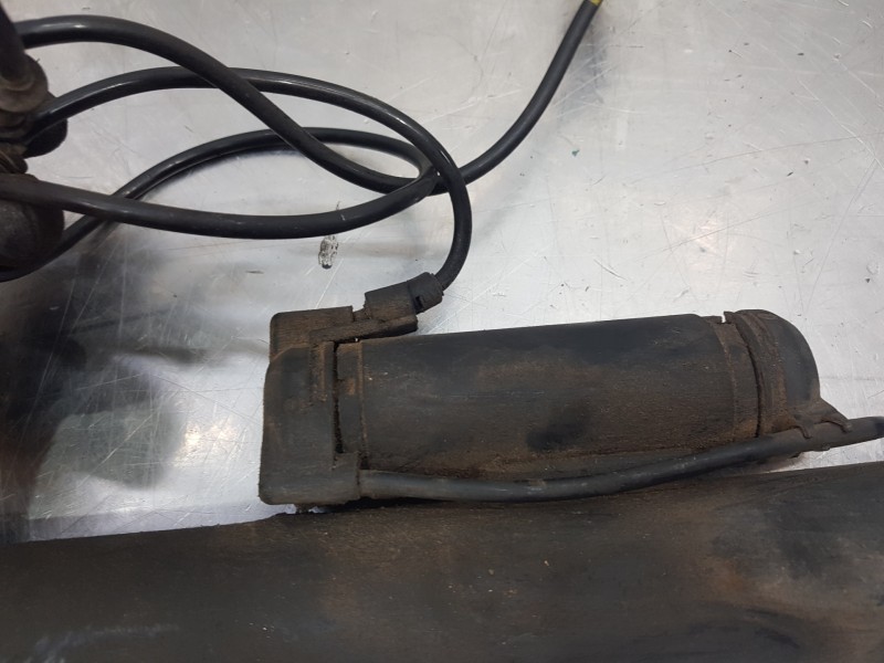 Recambio de amortiguador trasero izquierdo para mercedes clase cls (w219) 500 referencia OEM IAM A2193260300  