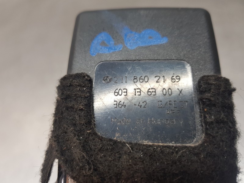 Recambio de pretensor airbag izquierdo para mercedes clase cls (w219) 500 referencia OEM IAM 2118602169  