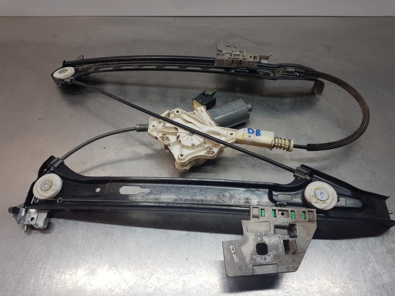 Recambio de elevalunas trasero izquierdo para mercedes clase cls (w219) 500 referencia OEM IAM A2197300946 A2198200542 