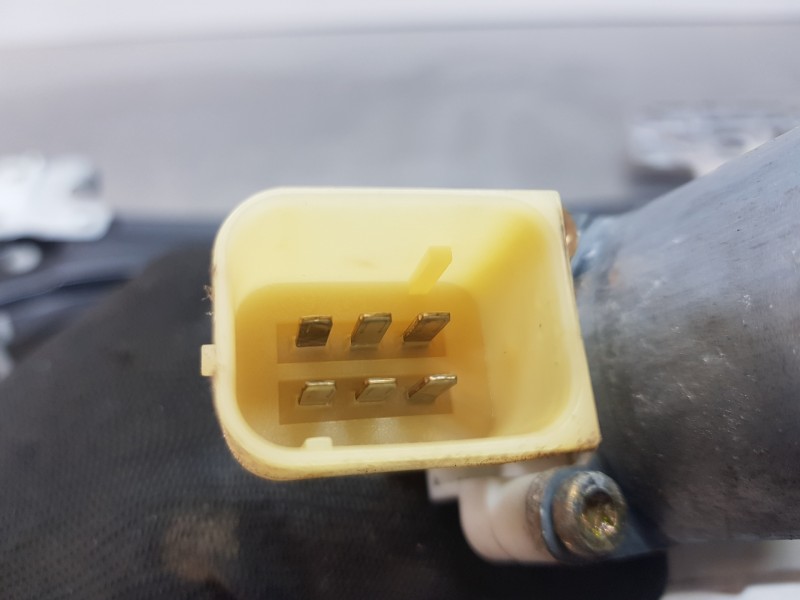 Recambio de elevalunas trasero izquierdo para mercedes clase cls (w219) 500 referencia OEM IAM A2197300946 A2198200542 