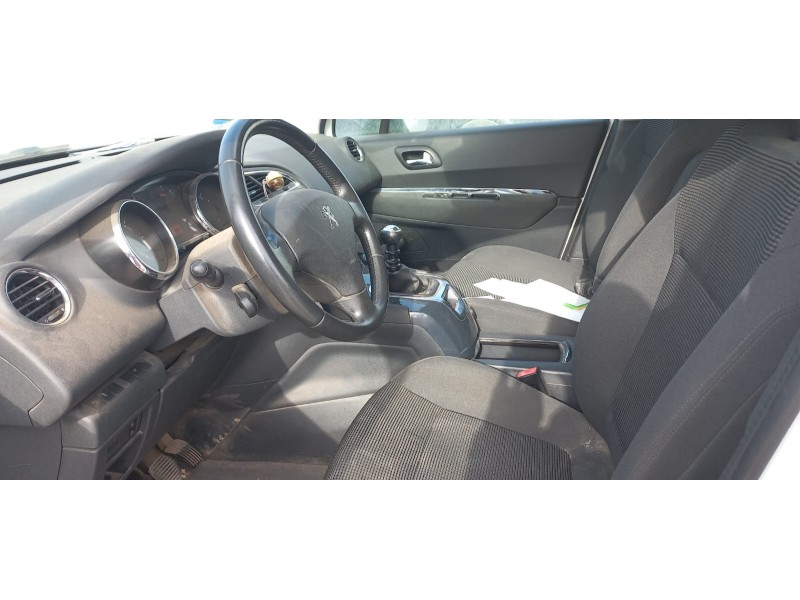 peugeot 5008 del año 2016