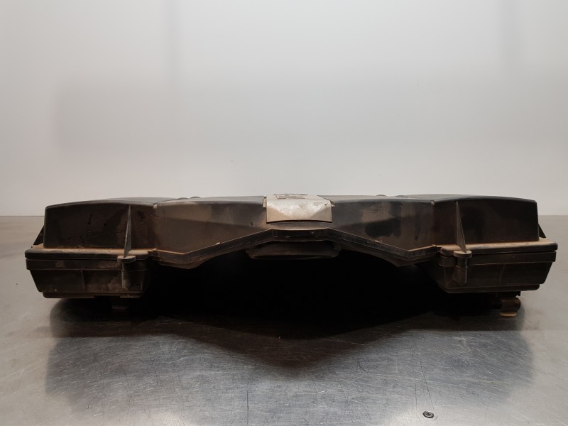 Recambio de filtro aire para mercedes clase cls (w219) 500 referencia OEM IAM A1120901101 4619685902 A1130101367