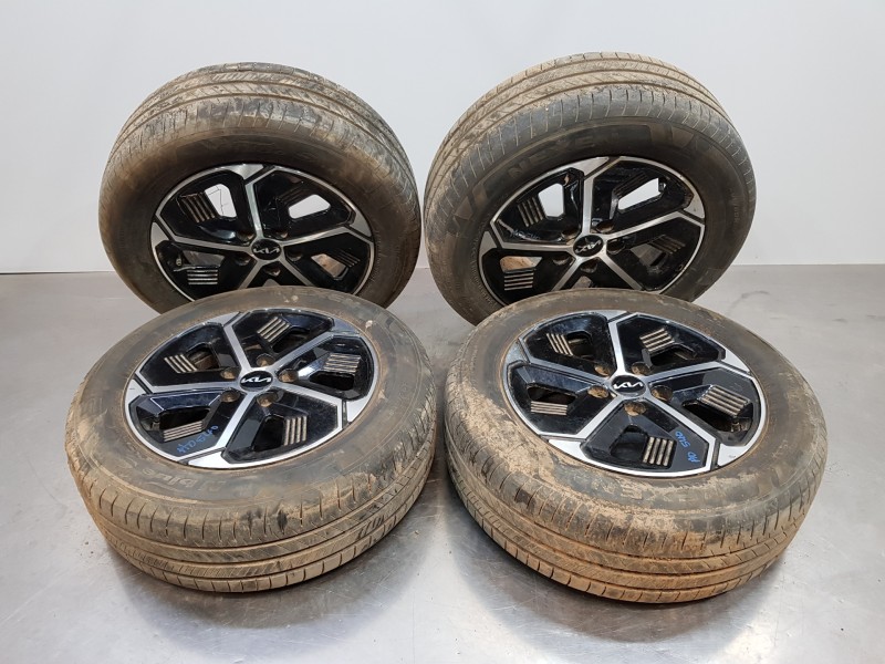 Recambio de juego llantas para kia niro concept referencia OEM IAM 52910AT000  