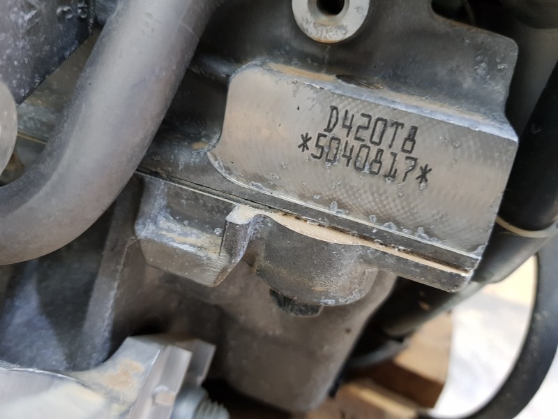 Recambio de motor completo para volvo xc60 hybrid referencia OEM IAM D420T8  