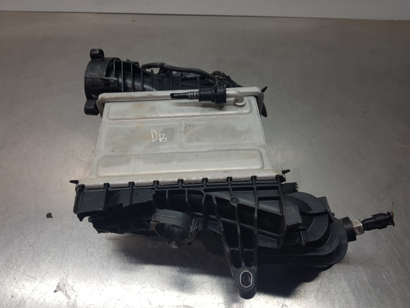 Recambio de intercooler para volvo xc60 hybrid referencia OEM IAM 32339085 8641466 