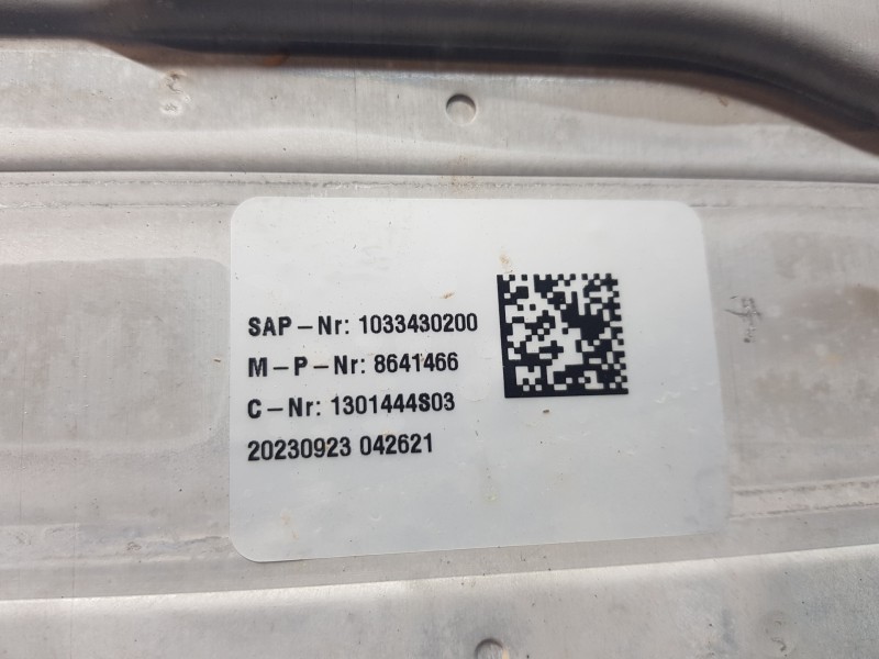 Recambio de intercooler para volvo xc60 hybrid referencia OEM IAM 32339085 8641466 