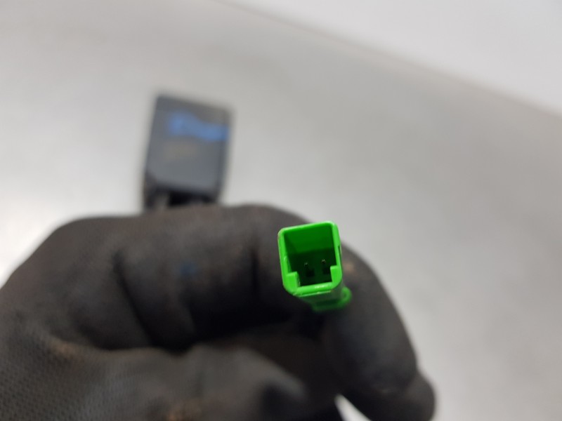 Recambio de enganche del cinturon delantero der para volvo xc60 hybrid referencia OEM IAM 31418903  